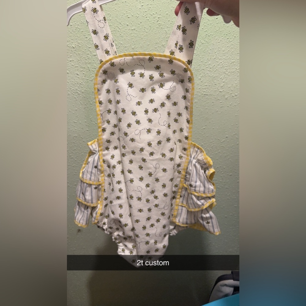 Custom made bumble bee bubble